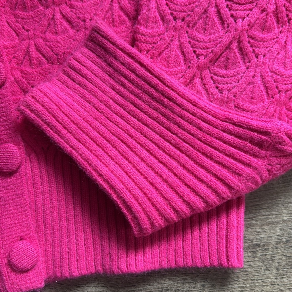 LUSH hot pink cropped cardigan with knit buttons - Picture 4 of 4